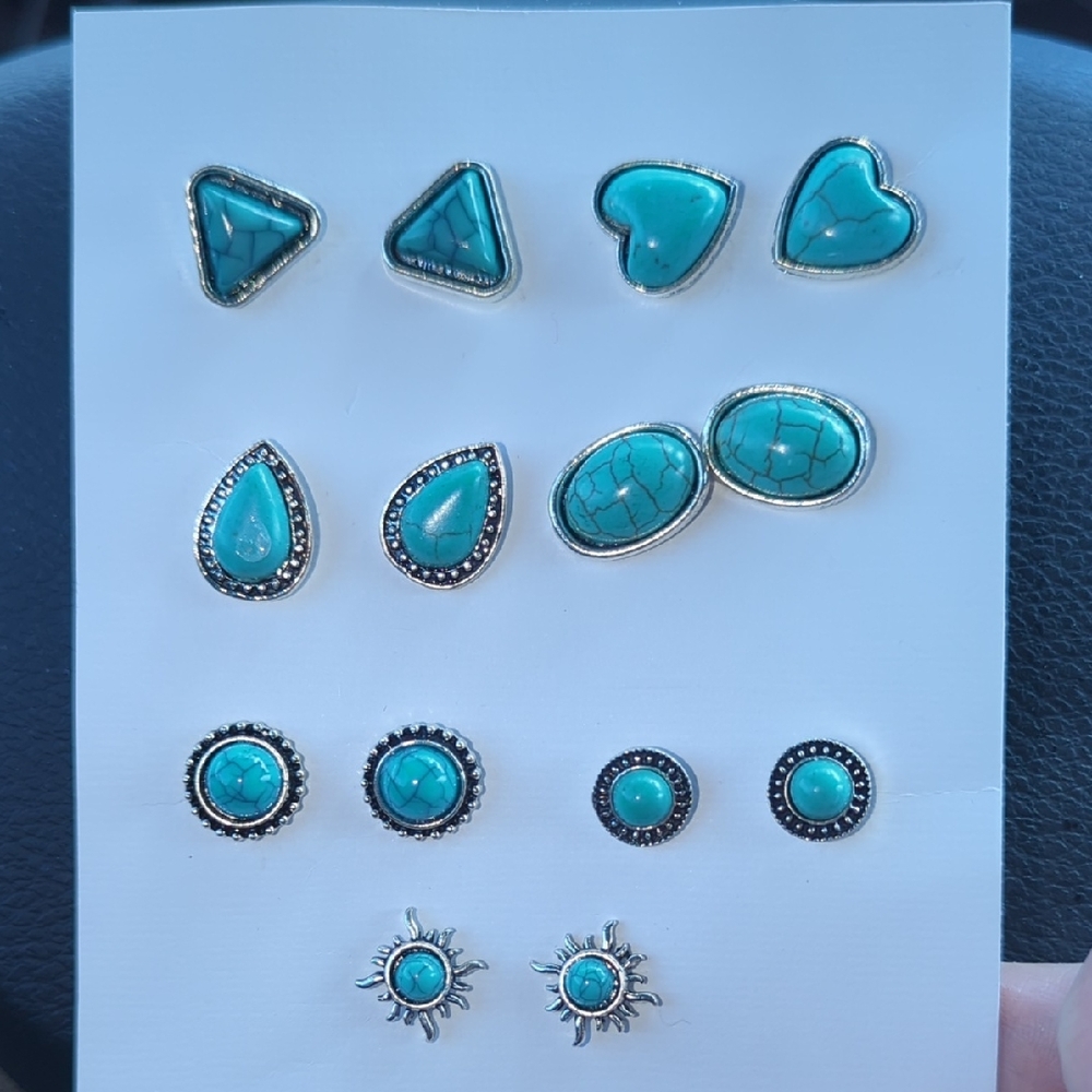 Turquoise Color Stud Earring Set - 7 Pairs